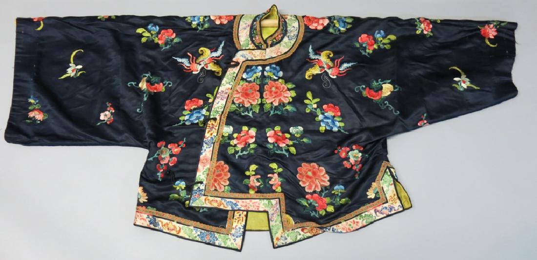 CHINESE EMBROIDERED SILK JACKET (1 of 3)