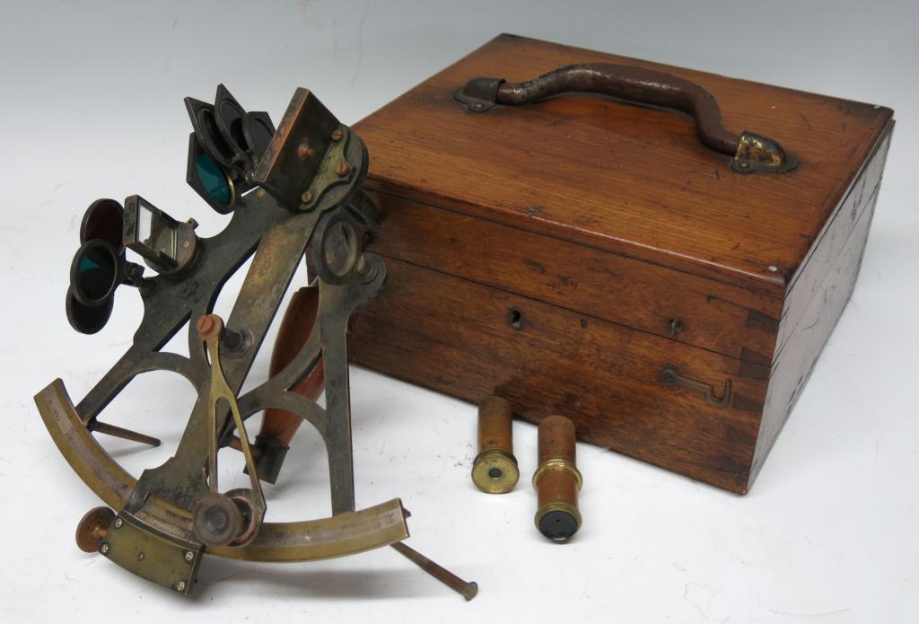 LATE 19TH C. SEXTANT WITH DOVETAILED MAHOGANY BOX (1 of 4)