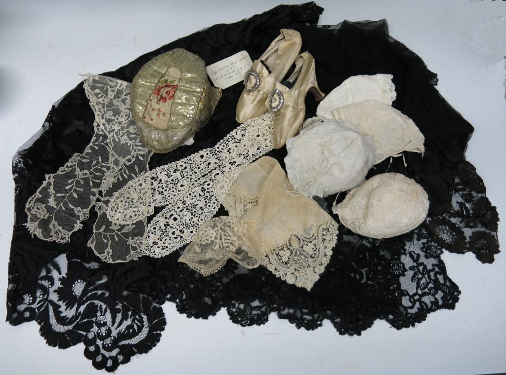 COLLECTION OF 18TH & EARLY 19TH C. HANDMADE LACE (1 of 5)