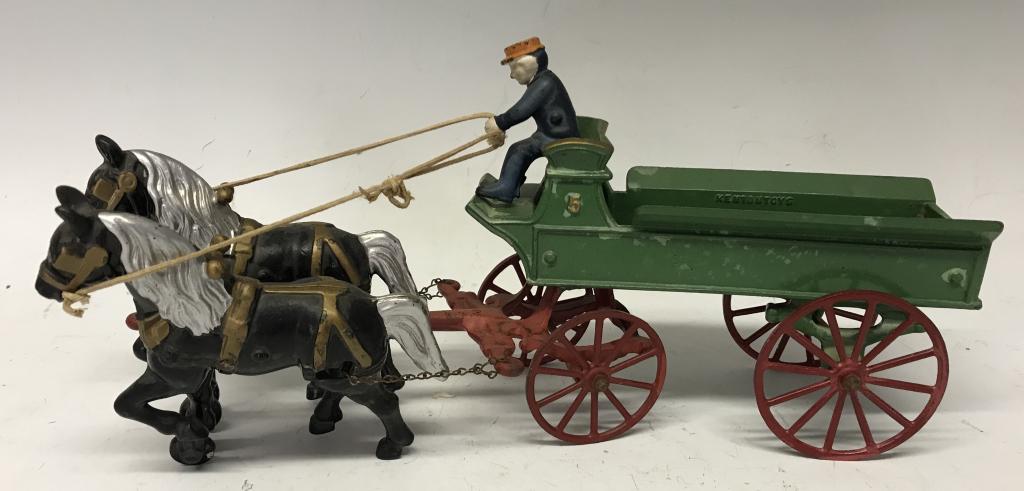 CAST IRON KENTON #5 DELIVERY WAGON WITH TWO HORSES (1 of 4)