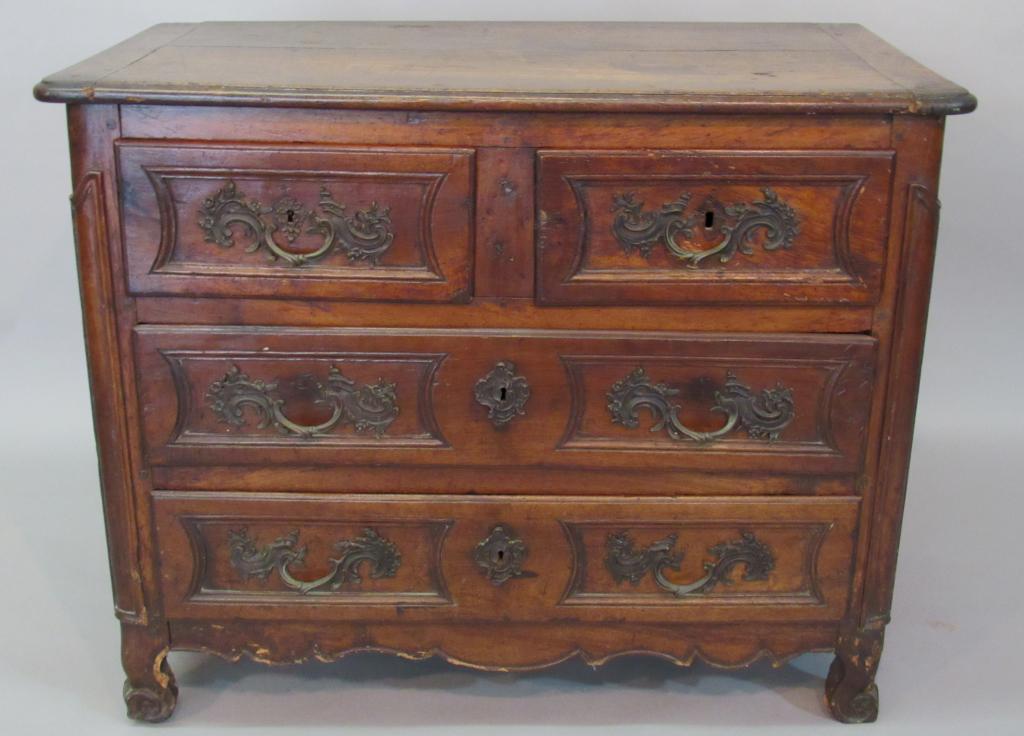 EARLY PROVINCIAL FRENCH THREE DRAWER CHEST (1 of 9)
