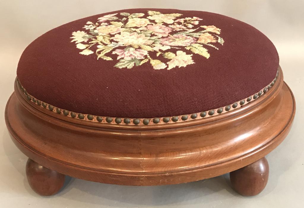 OVAL VICTORIAN WALNUT OTTOMAN (1 of 2)