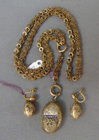 VICTORIAN ENAMELLED GOLD FILLED LOCKET & CHAIN: TOGETHER WITH A PAIR OF GOLD FILL EARRINGS