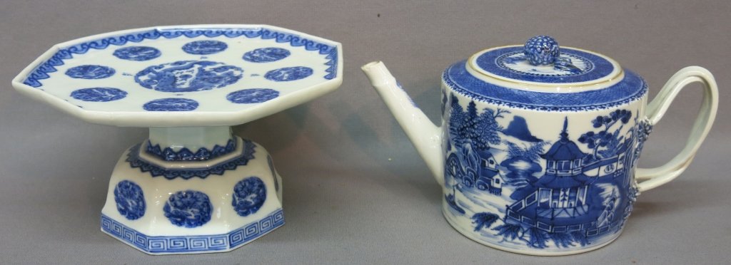 19TH C. CHINESE BLUE AND WHITE PORCELAIN CAKE STAND: AND AN ENGISH PORCELAIN TEAPOT; CAKE STAND 8" DIA; TEAPOT 4 1/2" TALL (INSIDE RIM FLAKE)