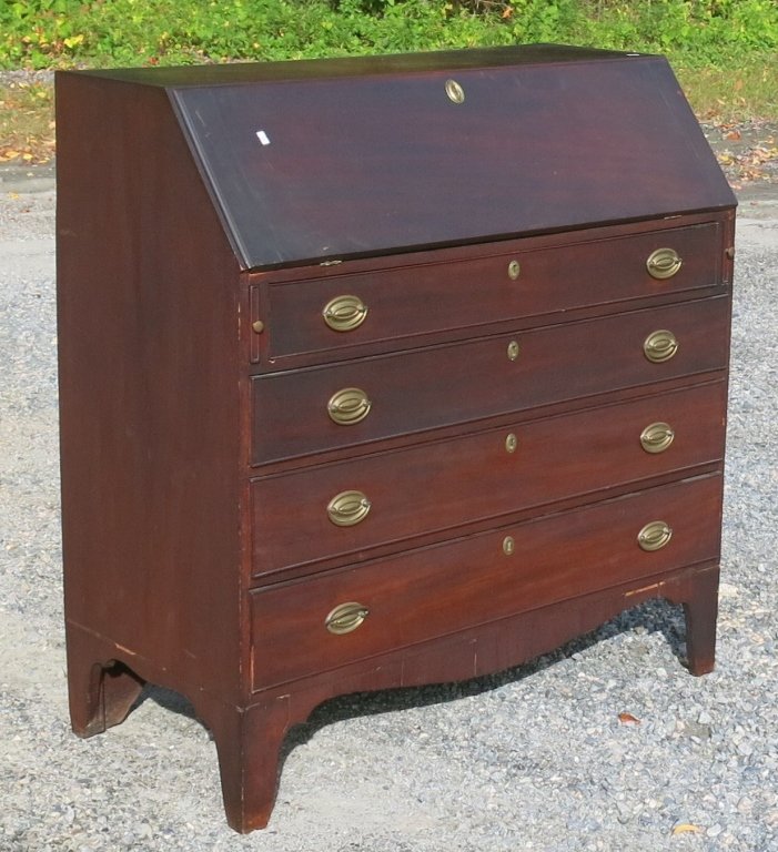 HEPPLEWHITE FRENCH FOOT SLANT LID DESK: 42" X 20" X 44"