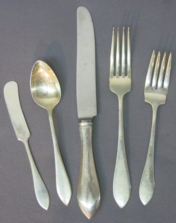 G.H. FRENCH & CO. STERLING FLATWARE SERVICE (1 of 3)