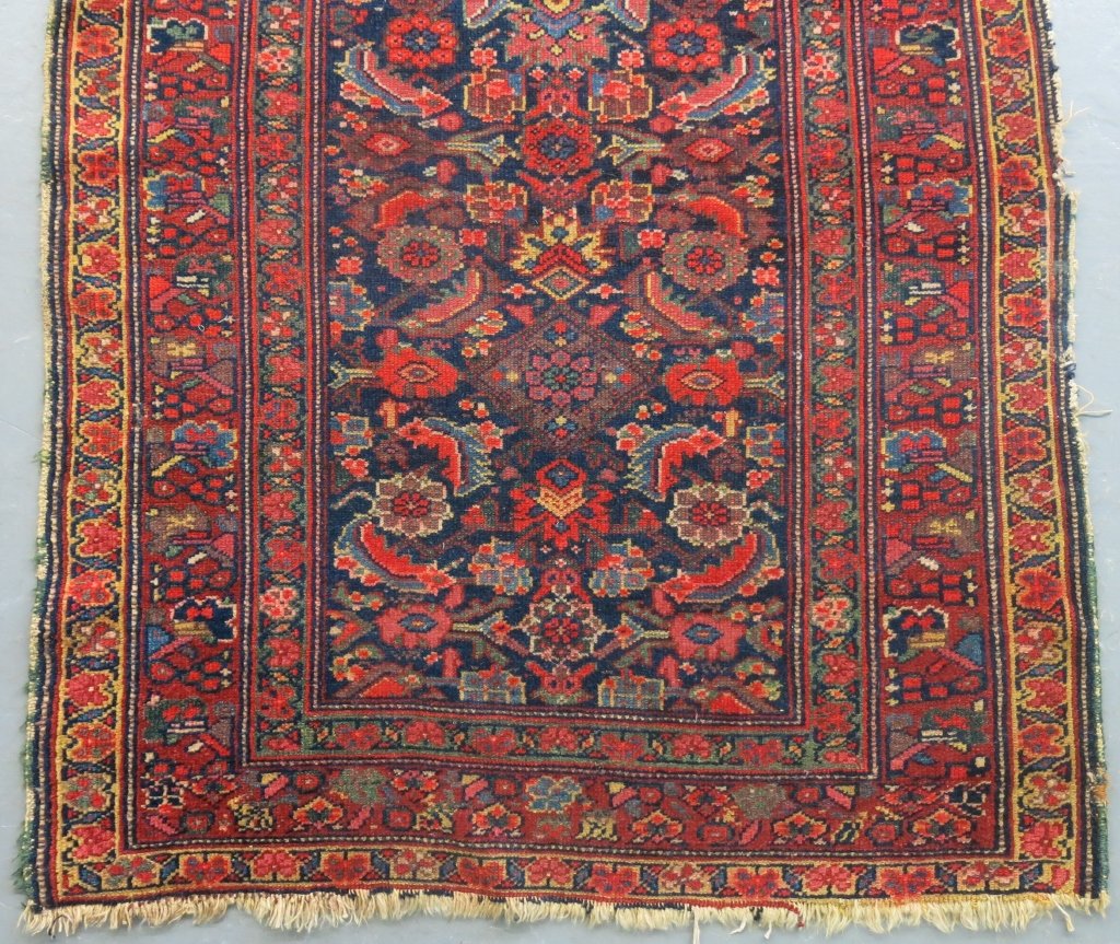 HANDWOVEN PERSIAN RUNNER WITH HERATI PATTERN (1 of 5)