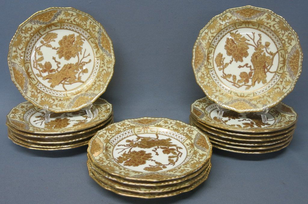 SET OF 17 CROWN DERBY LUNCEON PLATES (1 of 4)