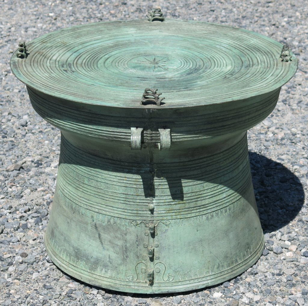 PAIR OF BURMESE BRONZE FROG 'RAIN' DRUMS (1 of 6)