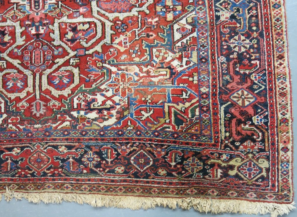 HANDWOVEN ROOMSIZE PERSIAN HERIZ CARPET (1 of 3)