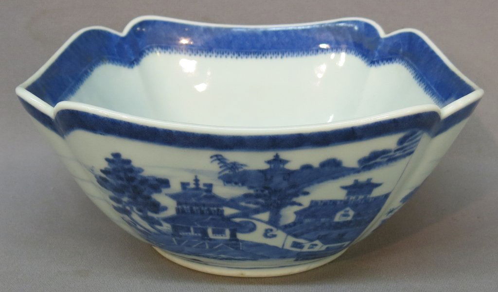 CHINESE NANKING CUT CORNERED SQUARE BOWL (1 of 4)