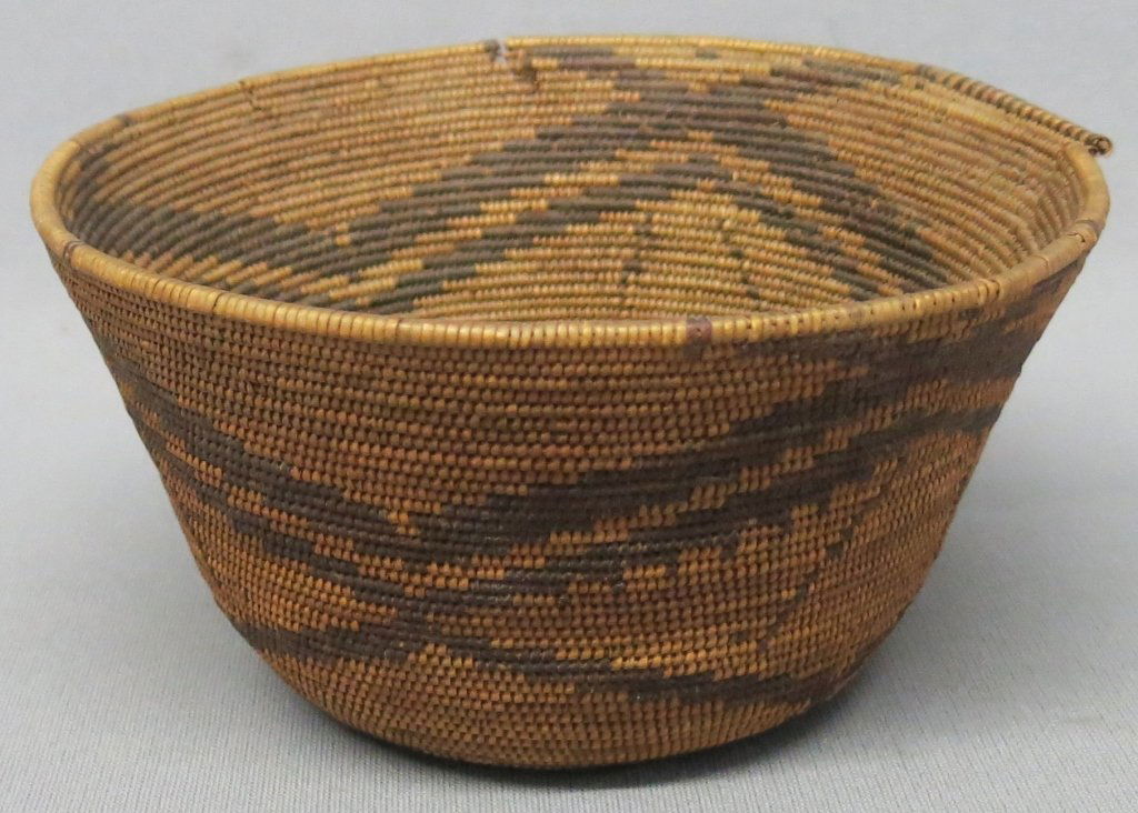 OLD NATIVE AMERICAN COIL BASKET (1 of 3)