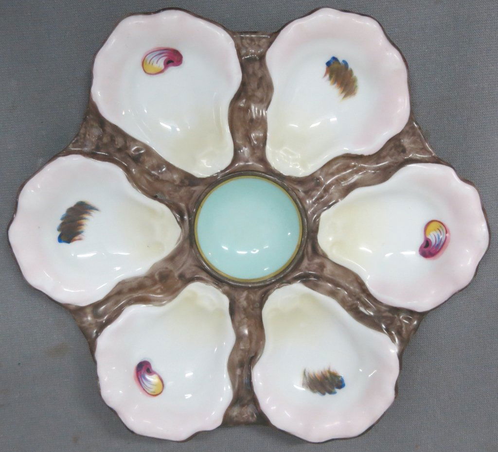 SET OF SIX PORCELAIN OYSTER PLATES (1 of 2)