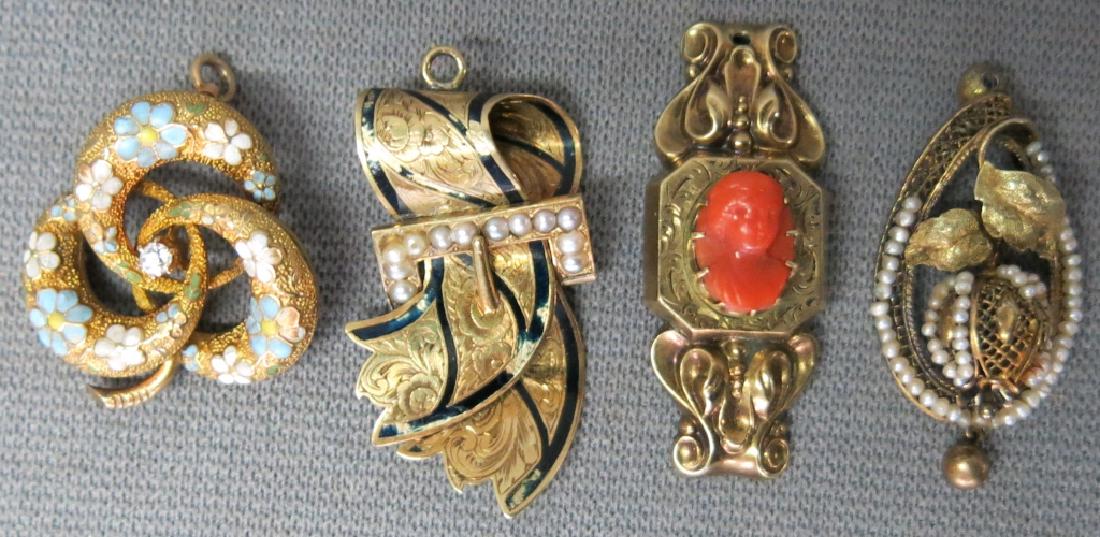 LOT OF FOUR ANTIQUE GOLD CHARMS (1 of 5)