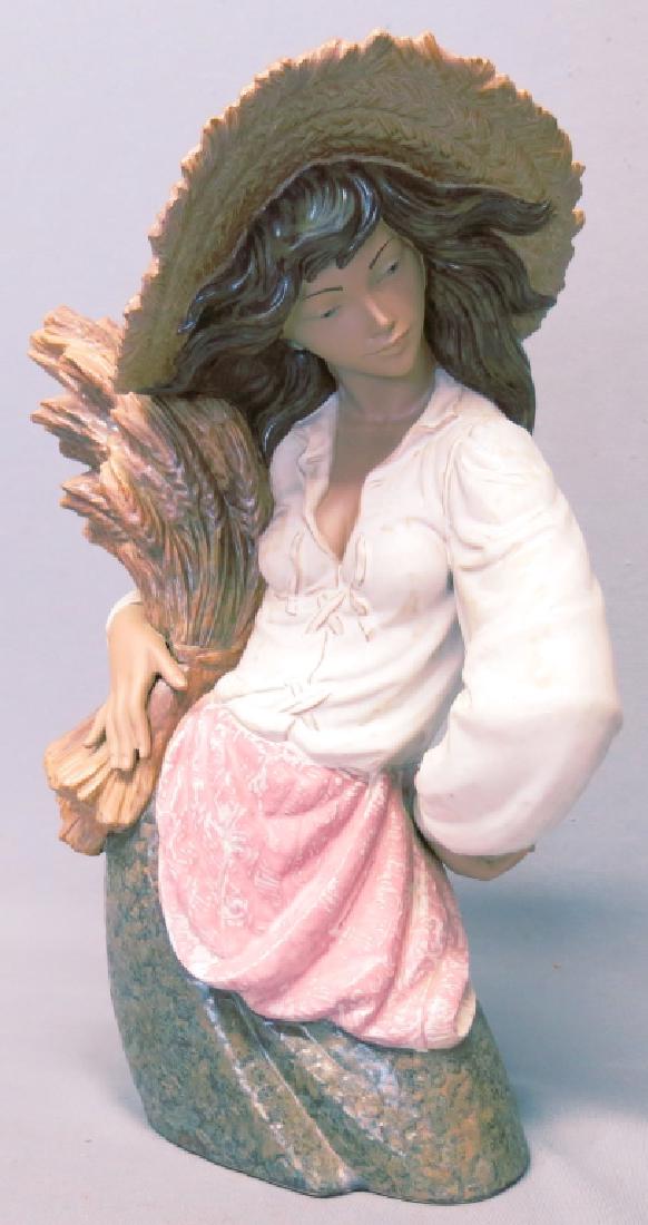 LARGE LLADRO FIGURINE OF A GIRL WITH WHEAT