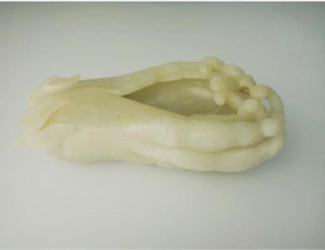 JADE BRUSH WASHER: 7 INCHES WIDE.