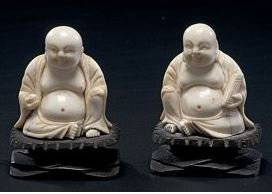 PAIR BUDDHAS: 2 INCHES HIGH.