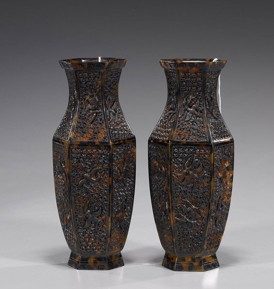 PAIR OF CHINESE VASES: A PAIR OF CHINESE VASES.EACH WITH HEXAGONAL FORM WITH ALLOVER OPENWORK DESIGNS OF "MOVABLE" CRANES AMONG CLOUDS; H: 8"EACH.