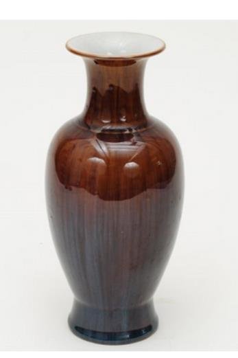 OX BLOOD VASE: 9 INCHES HIGH. GOOD CONDITION.