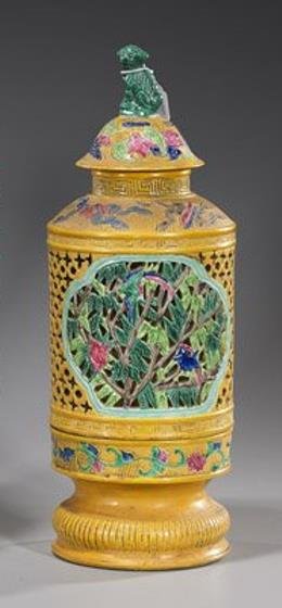 QING VASE (1 of 2)