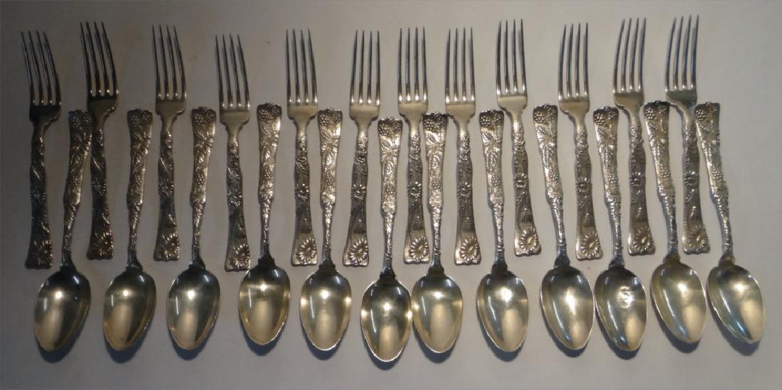 24 PCS. TIFFANY STERLING FLATWARE C.1885 (1 of 8)