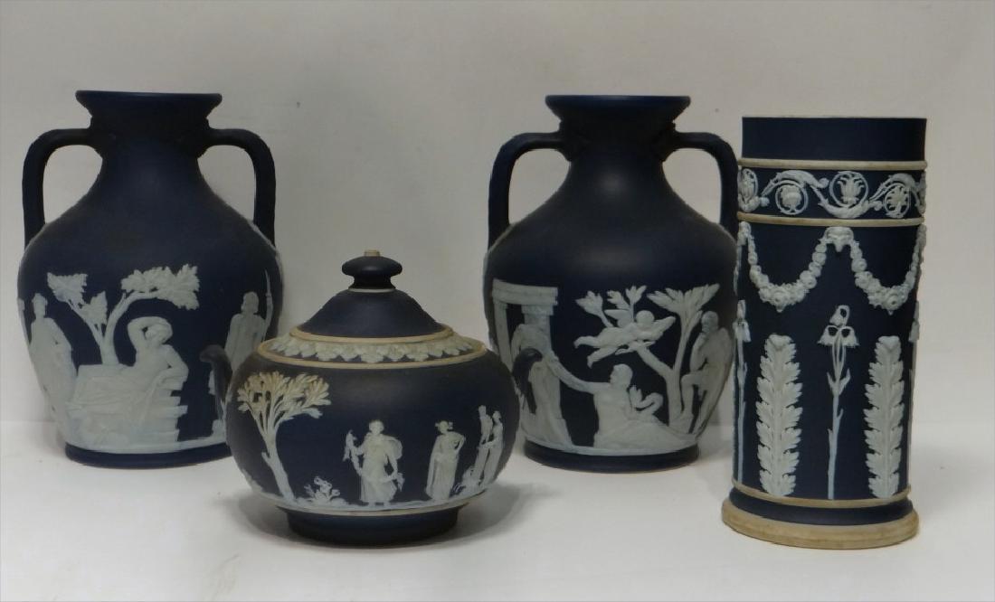 5 PC. WEDGWOOD JASPERWARE INC. PR OF PORTLAND URNS (1 of 11)