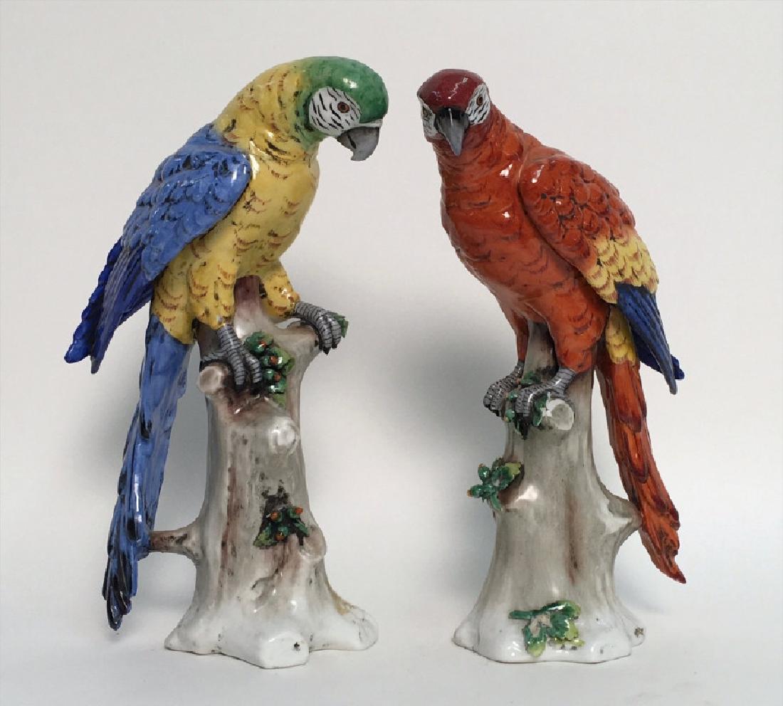 PR OF POLYCHROME PORCELAIN CAPO DI MONTE  PARROTS (1 of 14)