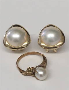 PR OF JAPANESE AKOYA PERAL OMEGA POST EARRINGS &: PR OF JAPANESE AKOYA PERAL OMEGA POST EARRINGS & JAPANESE AKOYA PEARL RING ALL IN 14KT YELLOW GOLD (6.35 DWT)