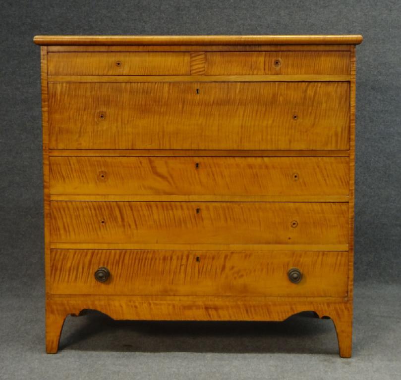TIGER MAPLE HEPPLEWHITE CHEST OF DRAWERS NEW ENGLAND C.: TIGER MAPLE HEPPLEWHITE CHEST OF DRAWERS NEW ENGLAND C. 1810 (45 1/4" X 43 1/2" X 19")