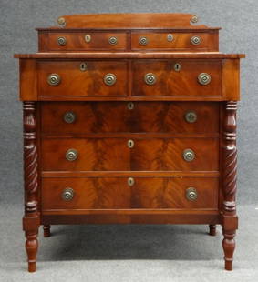 SHERATON CHEST IN MAHOGANY VENEERS W/ COLUMNS, GLOVE: GLOVE DRAWERS & BACKSPLASH (48" TQALL X 38" WIDE X 18" DEEP)