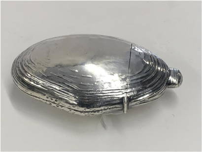 WALLACE SILVER PLATED IPSWICH CLAM FLASK, 6" LONG: WALLACE SILVER PLATED IPSWICH CLAM FLASK, 6" LONG