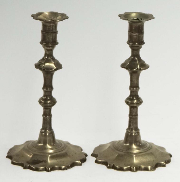 PR C.1820 PETAL BASE PUSH UP BRASS CANDLESTICKS 8 1/2" (1 of 3)