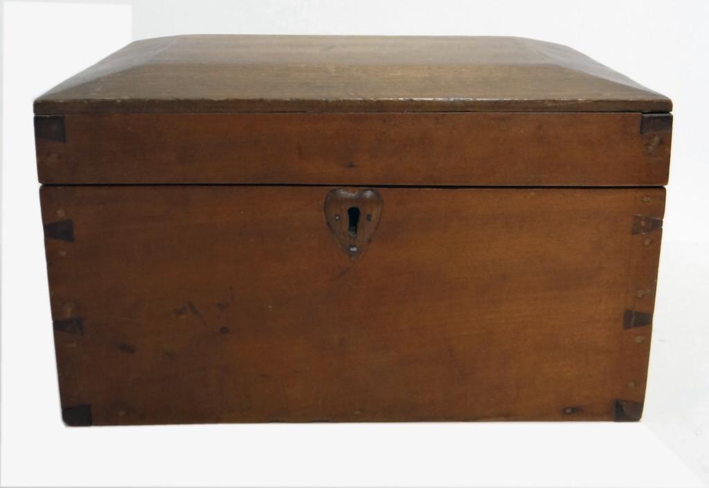 DOVE TAILED SEWING BOX W/ HEART ESCUTCHEON (6" TALL X (1 of 5)