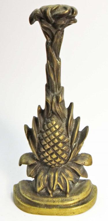 CAST BRASS PINEAPPLE DOORSTOP (1 of 2)