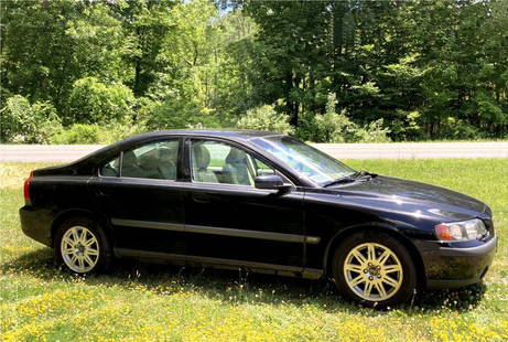 '04 VOLVO S60, 4 DR, AUTOMATIC, 111K ORIG MILES SUN: '04 VOLVO S60, 4 DR, AUTOMATIC, 111K ORIG MILES SUN ROOF & FOLD DOWN BACK SEAT SUN ROOF & FOLD DOWN BACK SEAT