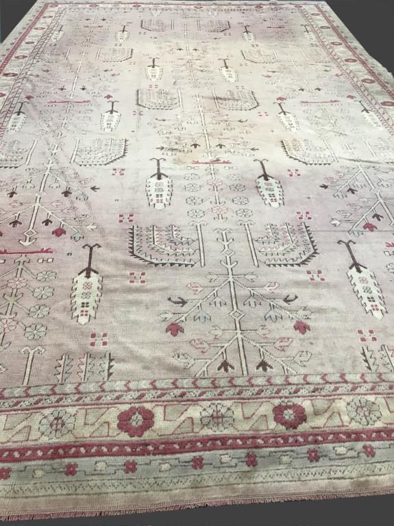 SEMI ANTIQUE ROOMSIZE OUSHAK CARPET W/ PALE SALMON: SEMI ANTIQUE ROOMSIZE OUSHAK CARPET W/ PALE SALMON FIELD 116" X 178" W/ PALE SALMON FIELD 116" X 178" W/ PALE SALMON FIELD 116" X 178"