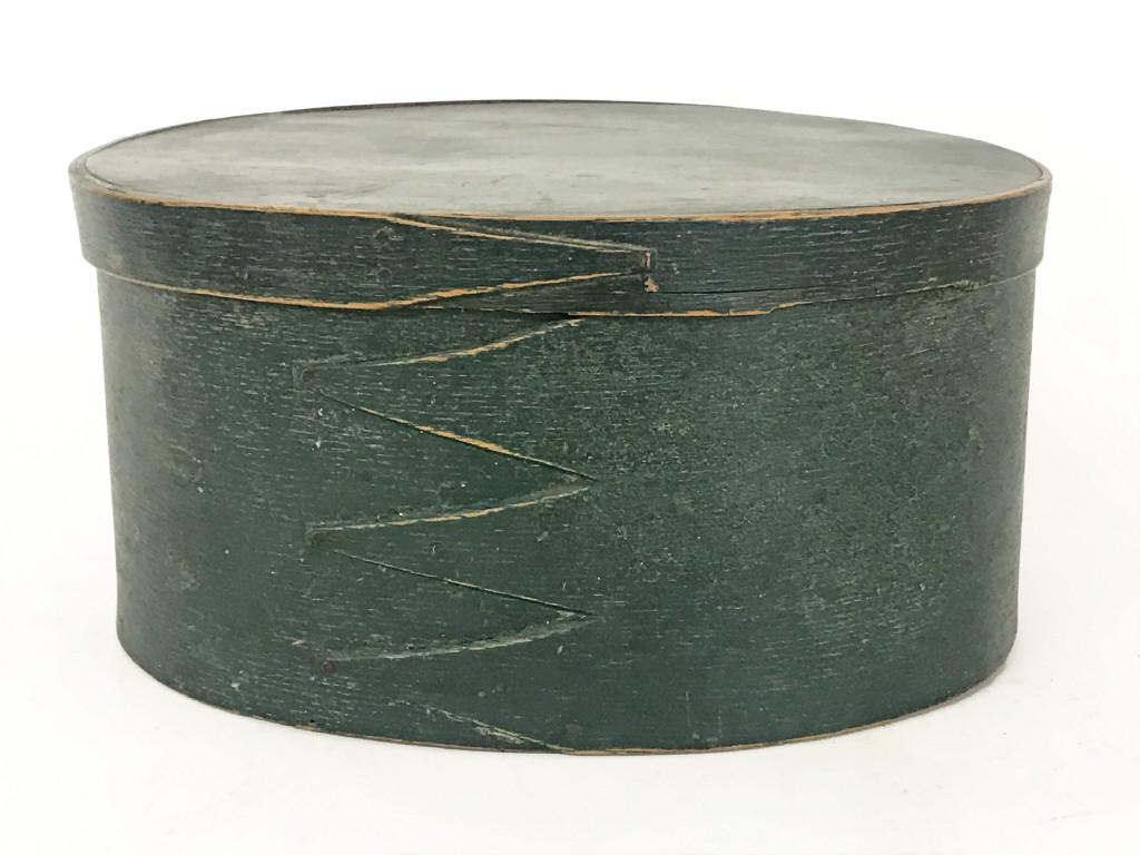 19THC. NYS GREEN FINGERED SHAKER OVAL BOX 10 5/8" LONG (1 of 4)