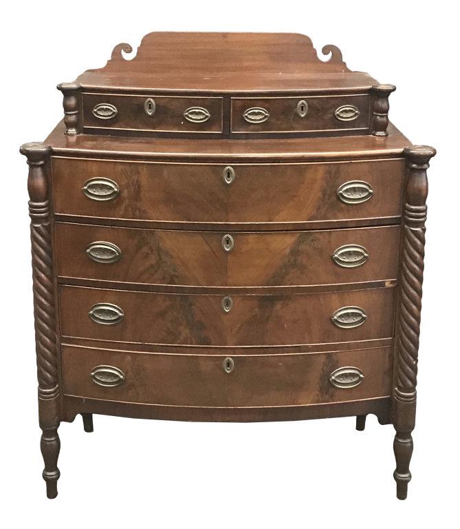 MAHOGANY SHERATON COOKIE CORNER BOW FRONT CHEST STEP (1 of 4)