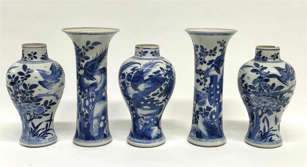 5 PC. CHINESE EXPORT GARNITURE SET IN BLUE & WHITE (1 of 7)