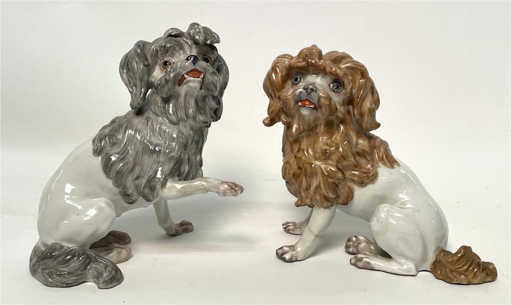 PAIR OF PORCELAIN DOGS, WITH CROSSED ARROW MARK 7 1/4": PAIR OF PORCELAIN DOGS, WITH CROSSED ARROW MARK 7 1/4" X 6 3/4"