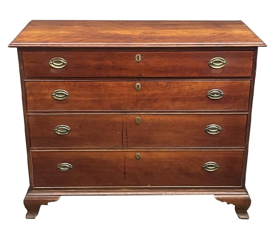 18THC. CHIPPENDALE 4 DRAWER CHEST WITH OGEE FEET PROB. (1 of 5)