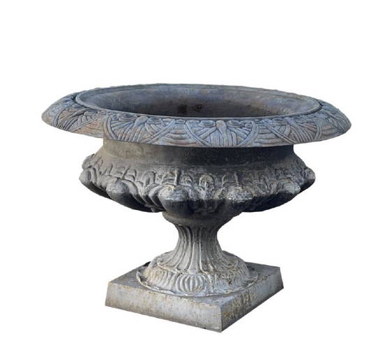 MASSIVE CAST IRON GARDEN URN (29" TALL X 40"W) Dec 04, 2022 Carlsen