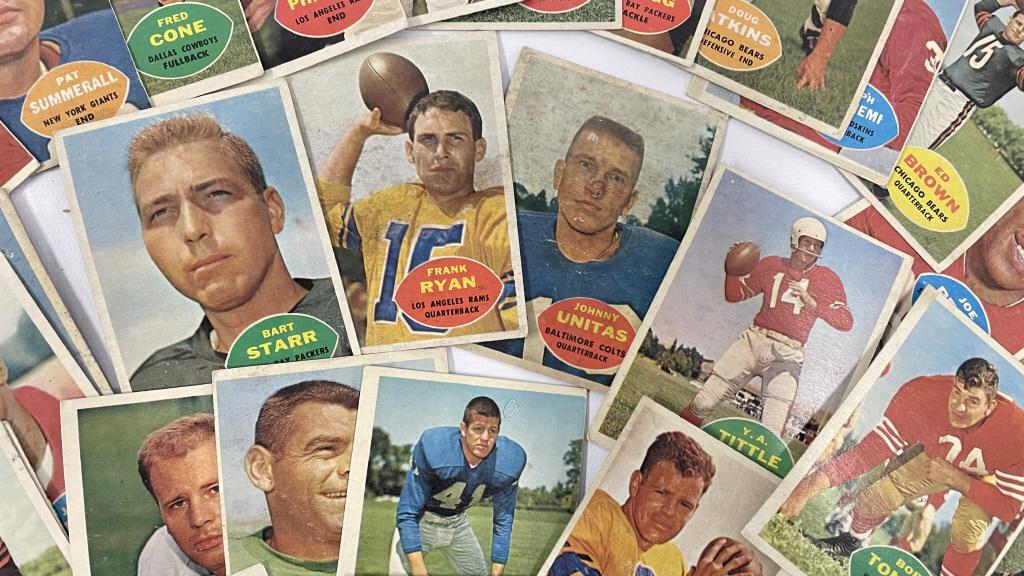 OVER 40 FOOTBALL TRADING CARDS INC. Y.A. TITTLE, JOHNNY UNITAS, BART STARR, ETC. (1 of 2)
