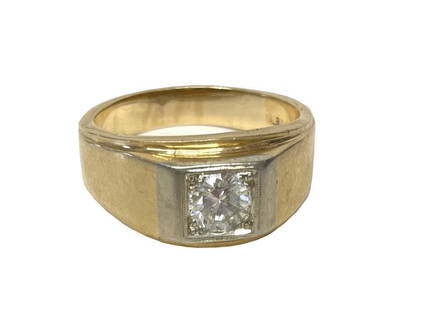 14KT YELLOW GOLD & DIAMOND GENTS RING, 5.6 DWT APPROX. 1/2 CARAT RING SIZE 11 1/2: 14KT YELLOW GOLD & DIAMOND GENTS RING, 5.6 DWT APPROX. 1/2 CARAT RING SIZE 11 1/2