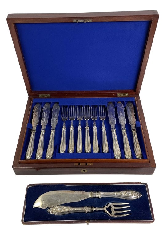BOXED SILVER PLATED FISH SET & SERVERS HANDLES MAYBE STERLING OR .800 FINE (1 of 6)