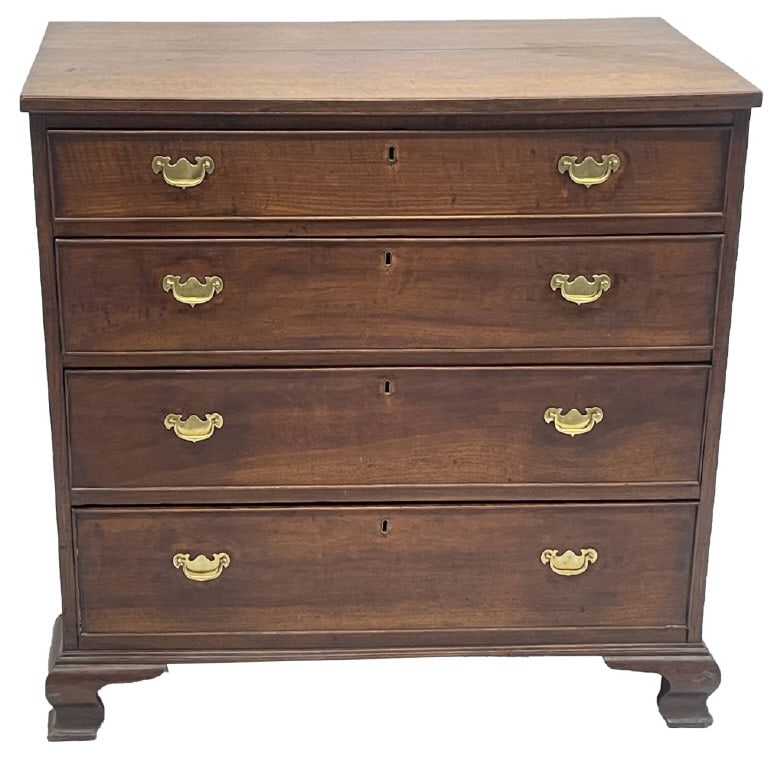 FINE WALNUT CHIPPENDALE 18THC. 4 DRAWER CHEST OGEE BRACKET FEET & ORIGINAL BRASS (38" X 39" X 20 (1 of 4)