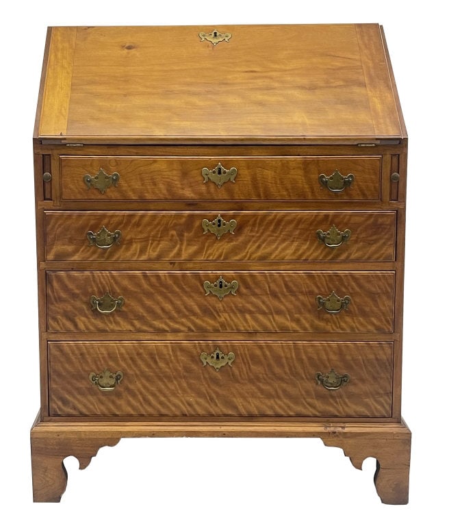 18THC.  FLAME BIRCH 34" NEW ENGLAND SLANT LID DESK CARVED PROSPECT DOOR (1 of 6)