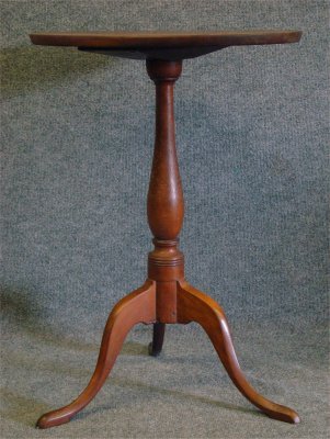 Oval Top Candlestand: Oval Top Candlestand