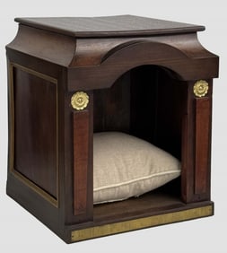 19THC. MAHOGANY PET BED FOR A VERY PRIVILEGED PET 17" X 14" X 14"