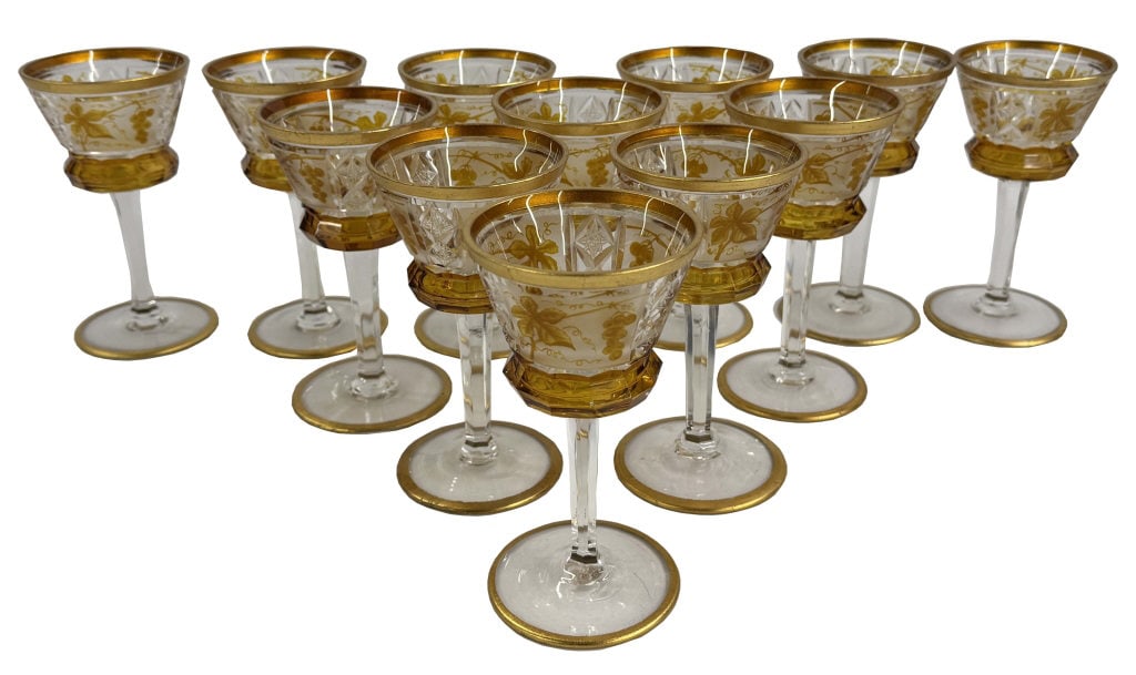 SET OF 12 BOHEMIAN GLASS STEMMED WINE GOBLETS 6 1/4" TALL: SET OF 12 BOHEMIAN GLASS STEMMED WINE GOBLETS 6 1/4" TALL